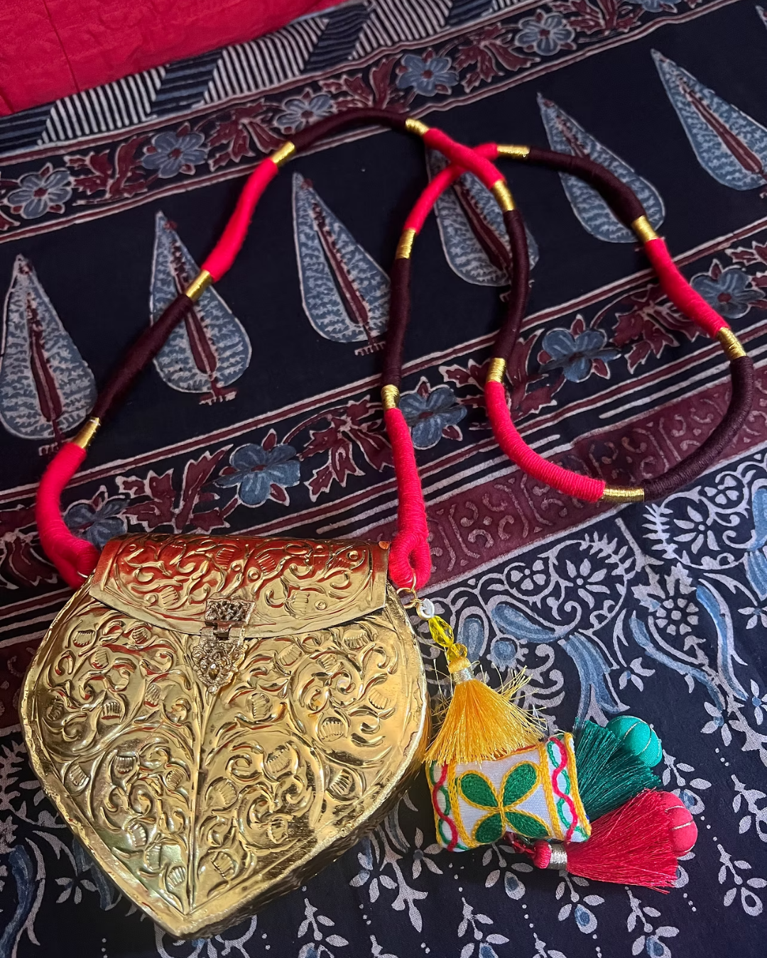 White and Beige Neutral Clean Women Bags Instagram Post (42) Heart Brass Bags_4.0 - Image 1